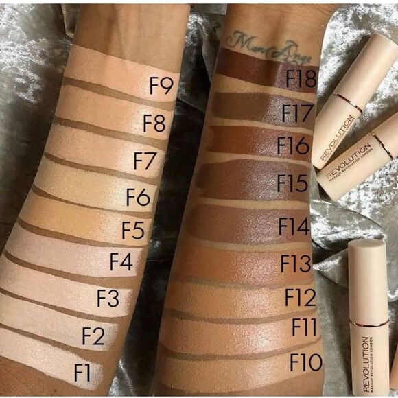 Makeup‎ Revolution Fast Base Foundation Stick F17 - Picture 3 of 4